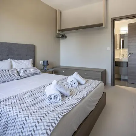 Mela Luxury Holiday home *