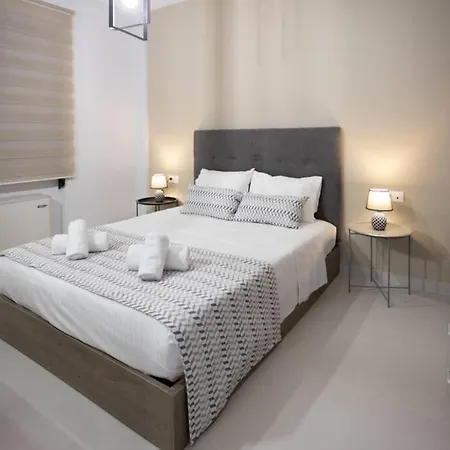 Mela Luxury *