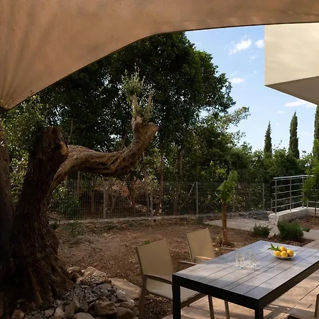 Mela Luxury Holiday home *
